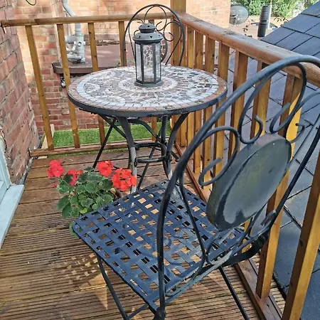 Victoriana Apartment - Private Balcony Stratford-upon-Avon Esterno foto