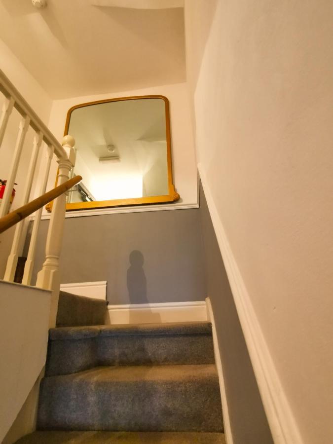 Victoriana - Private Balcony Apartment Stratford-upon-Avon