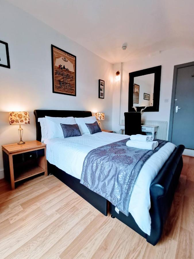 Victoriana - Private Balcony * Stratford-upon-Avon
