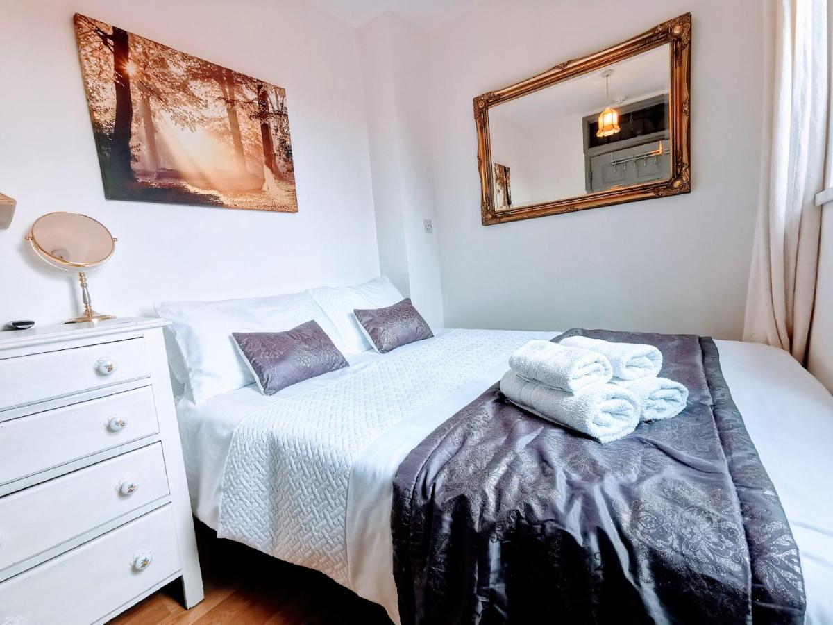 Victoriana - Private Balcony * Stratford-upon-Avon