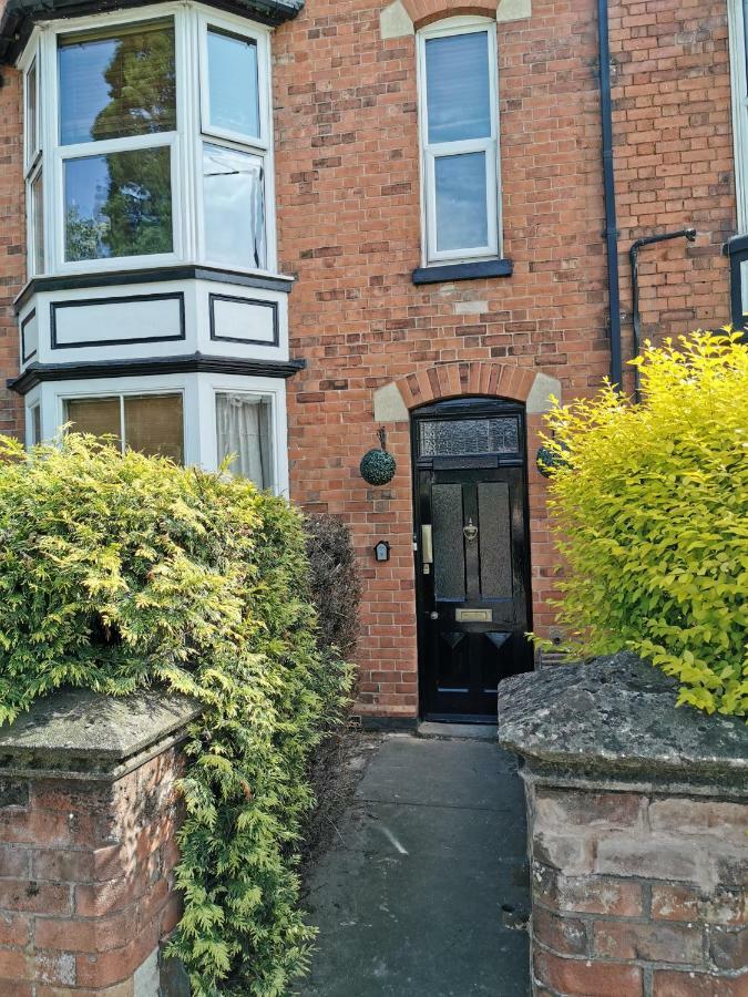 Victoriana - Private Balcony *